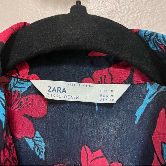 ZARA Navy Red Floral Button Front Blouse Top Shirt size M - Picture 2 of 4